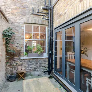 Bright De Beauvoir Pied A Terre London